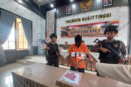 Terdakwa kasus penipuan sapi kurban Bukittinggi divonis 3,6 tahun penjara