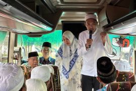 Bupati Saidi lepas keberangkatan 59 jamaah calon haji Banjar