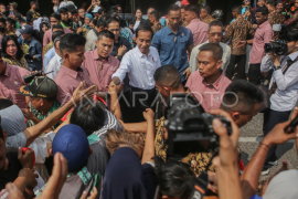 Presiden tinjau Pasar Menteng Pulo Page 1 Small