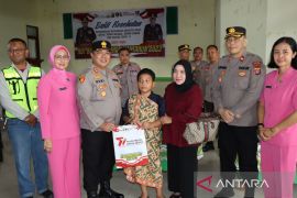 Polres Kubar meriahkan peringatan Hari Bhayangkara gelar Bakti kesehatan