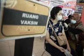 Kemenkes libatkan tim ahli rumuskan skema layanan vaksinasi dan isoman saat endemi