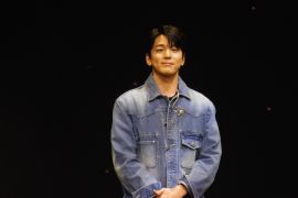 Kim Mingue terisak di sela jumpa penggemar, janji akan kembali datang