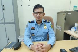 Imigrasi Putussibau perketat layanan paspor cegah perdagangan orang di batas RI-Malaysia