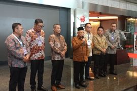 VP urges financial sector players to maintain public confidence