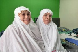 Info Haji - Mimpi dan harapan menuju Baitullah terwujud dari adonan kue