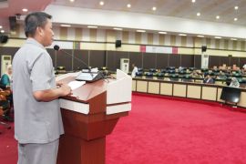 Gubernur sampaikan pendapat terkait 3 ranperda inisiatif DPRD Sulsel