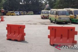 Dishub Karawang dorong kepemilikan angkot berbadan hukum