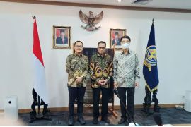 Penjabat Bupati Kolaka Utara-Menhub diskusikan pembangunan bandara