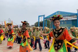 Rahasia yang tersimpan di balik topeng Betawi
