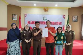 Kejari Tabalong hentikan penuntutan kasus penganiayaan