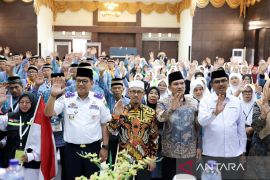 Legislator minta calon jamaah haji doakan pembangunan Sumatera Barat