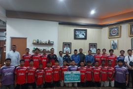 PT Timah Tbk Dukung SSB Bintar FC Tampil di LSI Nasional Cirebon