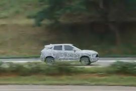 SUV baru Mitsubishi XFC tertangkap kamera uji jalan di Indonesia