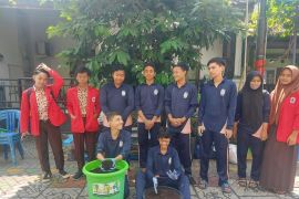 Kader milenial Kampung Edukasi Sampah berikan pembelajaran siswa