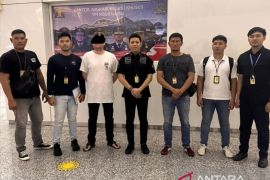 Imigrasi Denpasar deportasi warga Rusia langgar izin tinggal