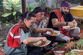 "The Captain Chef" Qatar takjub dengan masakan khas Batak