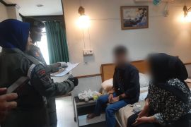 Satpol PP Inhil angkut lima pasangan mesum