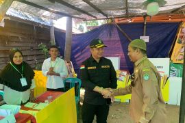 Sekda Ketapang tinjau Pilkades serentak