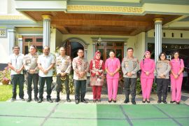 Polda Jambi silaturahmi ke mantan Kapolda Jambi Irjen Pol (Purn) Mukhlis