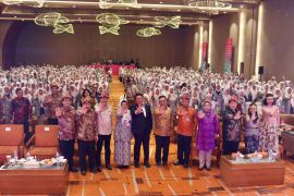 BKKBN-Dexa gelar edukasi ribuan bidan Sumsel percepat turunkan stunting