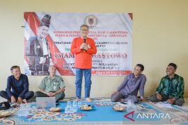 Ketua Komisi II DPRD Kalsel gaungkan "gerakan revolusi hijau"