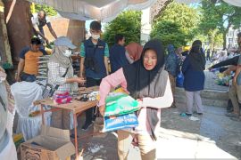 Kalsel kemarin, DPRD setuju defisit Rp90,7 miliar hingga Suparni terima sembako gratis