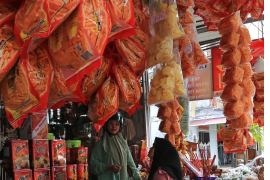 Penjualan kue kering lebaran di Aceh Page 1 Small