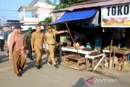 Yusran Anizam pastikan ketersediaan pangan  jelang Idul Adha di Kubu Raya