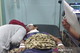 Warga Aceh Barat alami luka bakar saat tiga rumah terbakar