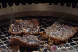 Menikmati daging panggang dalam nuansa Jepang di Beef Boss