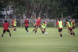 Timnas wanita Indonesia U-19 Mulai Berlatih di Jakabaring Page 5 Small
