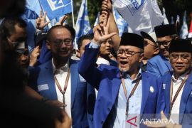 Ketua Umum PAN Zulkifli Hasan ucapkan Selamat Hari Raya Idul Adha 1444 H bagi warga Muhammadiyah