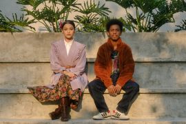 Film Komang akan tayang diangkat dari kisah Raim Laode dan Ade Widiandri, simak siapa saja pemainnya!