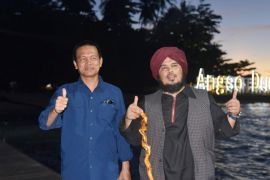Pemkot Pariaman bawa pendakwah keliling Pulau Angso Duo untuk promosi