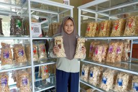 Usaha getas Afifah makin berkembang setelah jadi mitra binaan PT Timah