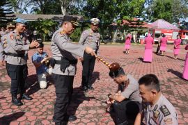 32 personel Polres Langkat  naik pangkat