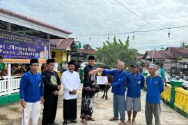 Wabup Kapuas Hulu sebut Idul Adha momentum untuk saling berbagi dan peduli