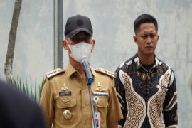 Pemkab mengingatkan warga Gunungkidul jaga kesehatan meski endemi COVID-19