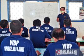 Seluruh pegawai Lapas kelas II B Kuala Tungkal Jambi dites urine