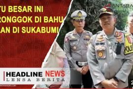 Batu besar di Sukabumi bahayakan lalu lintas