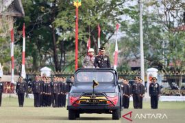 Tingkatkan pelayanan dan profesionalisme Polri