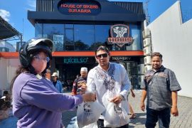 Peringati Idul Adha, HDCI Surabaya bagikan 500 paket daging kurban