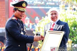 Gubernur Khofifah terima penghargaan "Tanhana Dharma Mangrva"