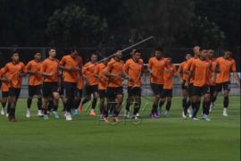 Persija latihan jelang laga melawan PSM Makassar Page 1 Small