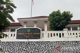 Keluarga korban laka lantas kecewa sidang vonis ditunda dua kali