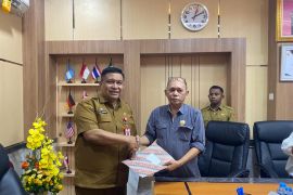 Pemkot Ambon terima hibah lahan dari ahli waris keluarga  Alfons