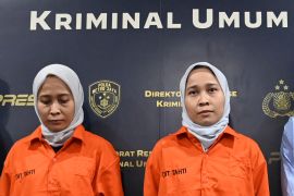 Kriminal kemarin, penipuan Rihana-Rihani sampai anak mencopet di mal