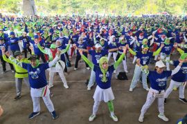 Ribuan orang ikut Gebyar Senam Perwatusi di Kabupaten Bandung