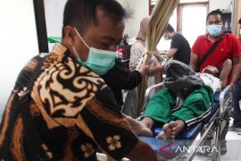 BBLK :  Bakteri "salmonella" diduga jadi penyebab keracunan 71 warga