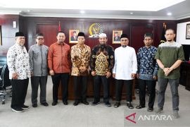 Wakil Ketua MPR sebut  peran ponpes harus kokoh untuk bonus demografi